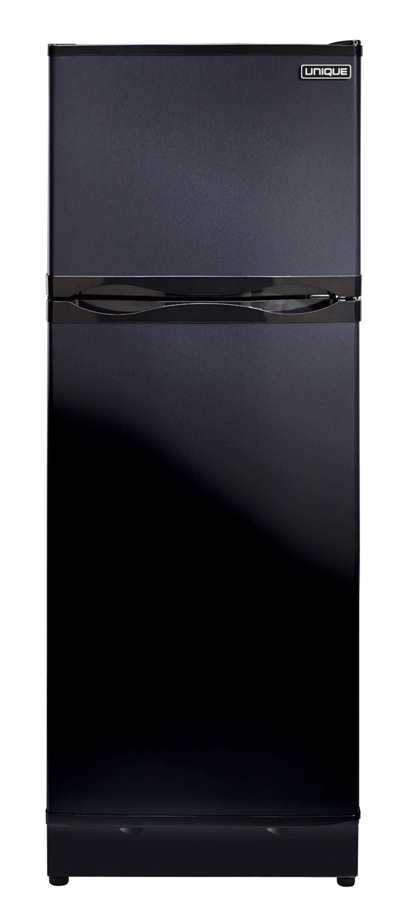 UNIQUE Off-Grid 9.7-cu ft Counter-Depth Top-Freezer Refrigerator ( Black/matte )
